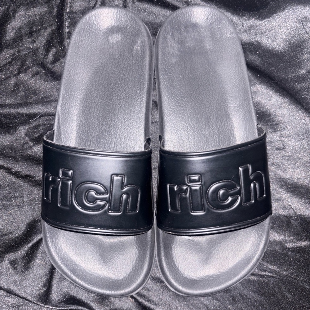 *USED* “rich” Black Slides Size 12